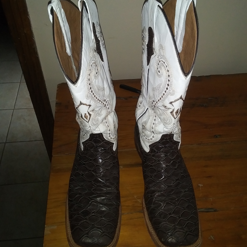 Ferrini cowboy boots size 10.5 D